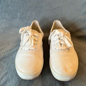 Keds White Canvas Champion Sneakers. Lightly worn size 8.